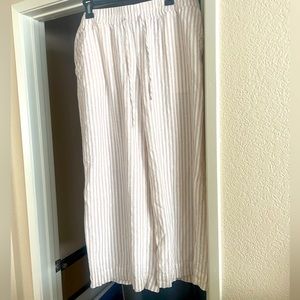 A new day XL wide leg pants
